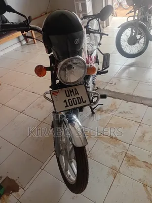 New Bajaj Boxer 100 2025 Red