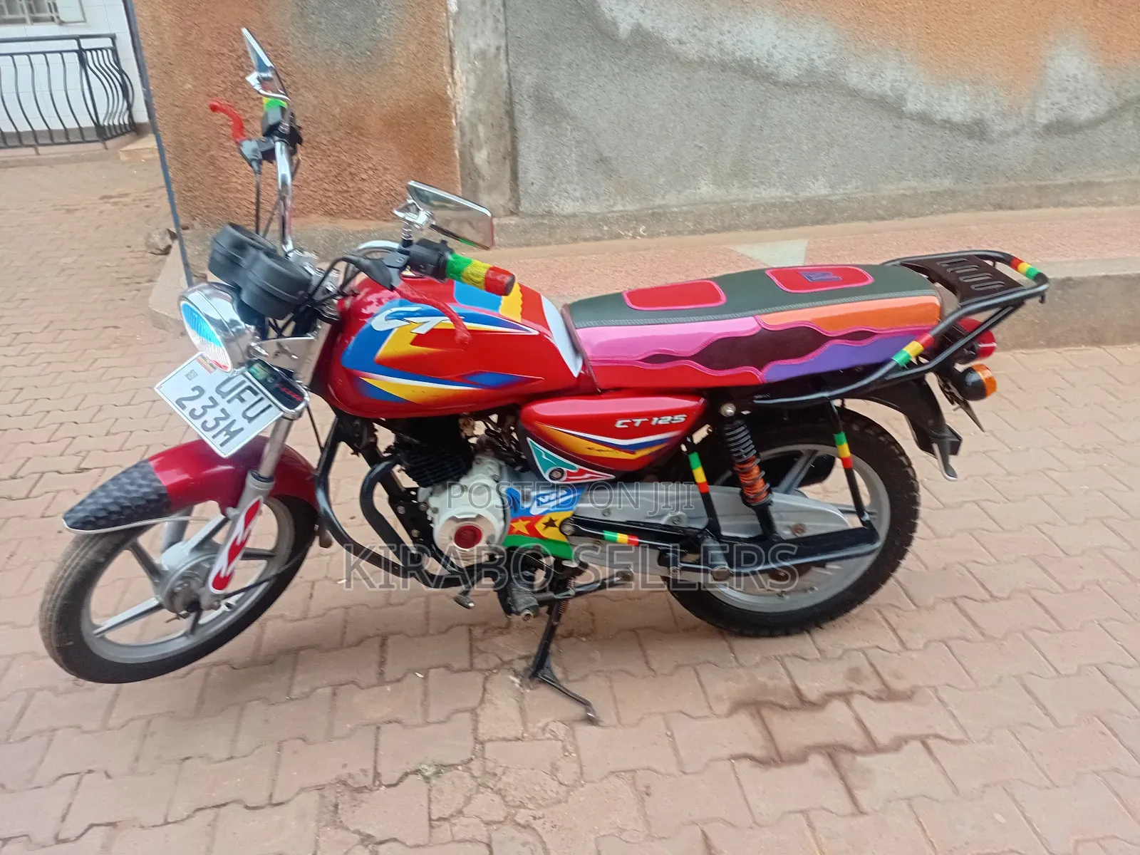 Bajaj CT 125X 2025 Red