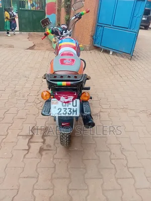 Bajaj CT 125X 2025 Red