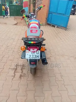 Bajaj CT 125X 2025 Red