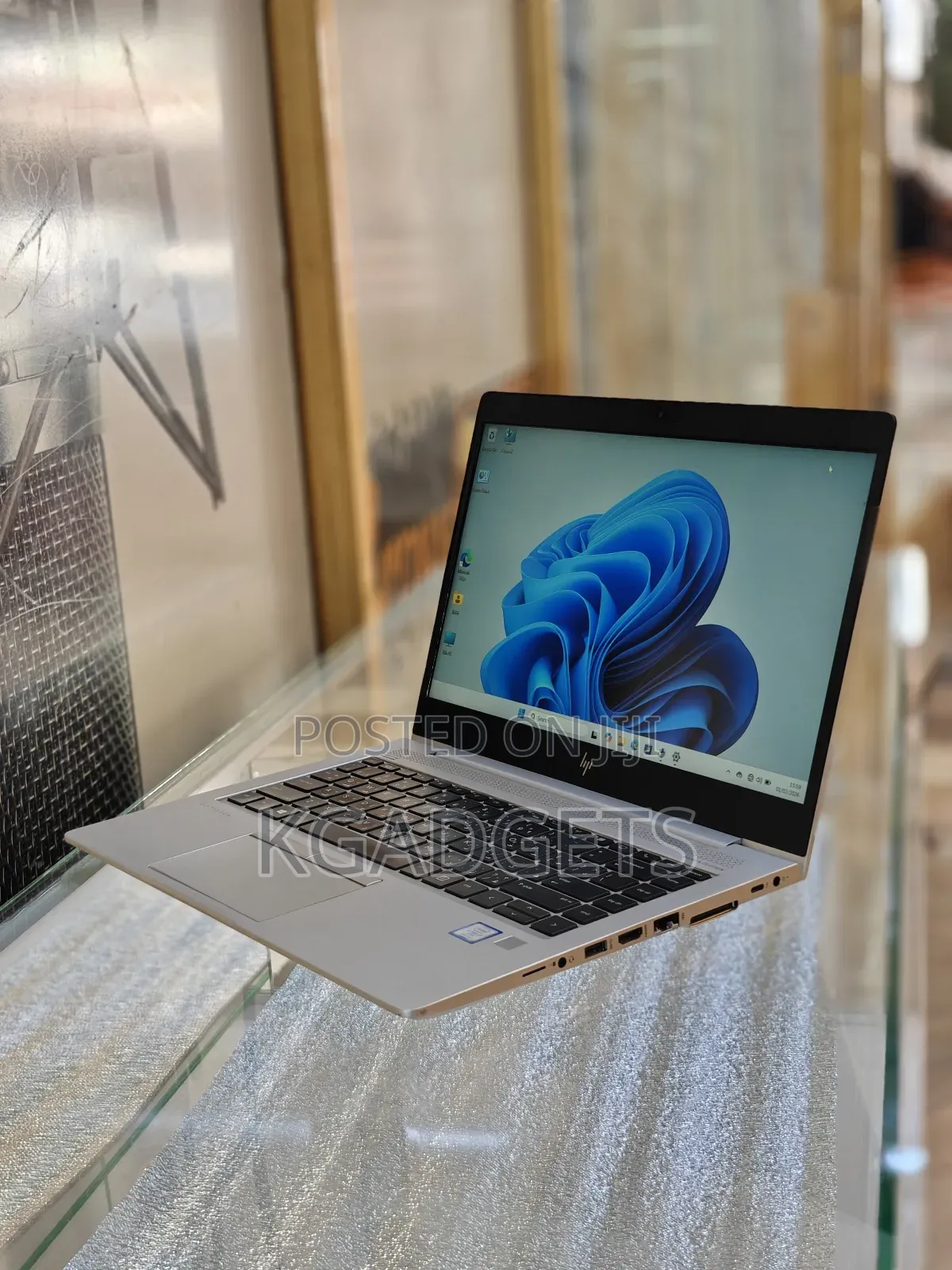 New Laptop HP EliteBook 840 G5 8GB AMD Ryzen 5 SSD 256GB