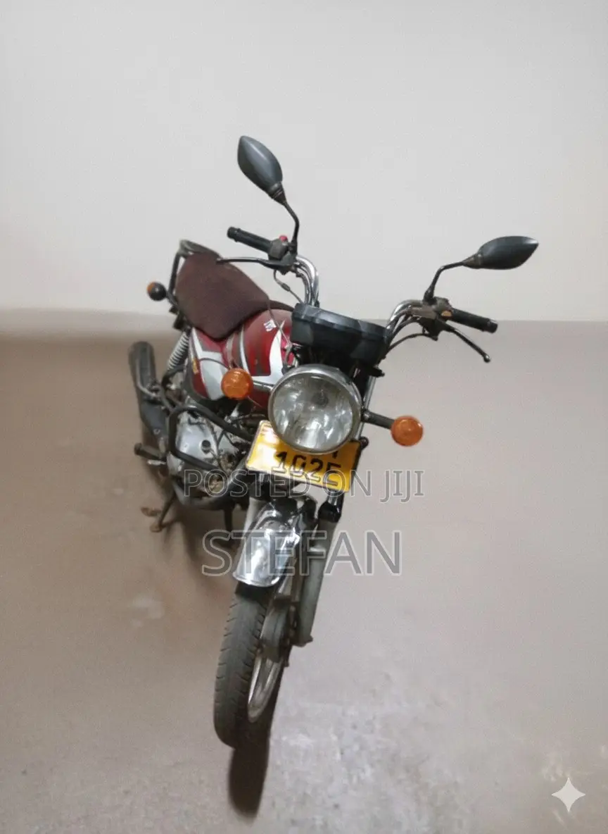 TVS HLX 125 2019 Red