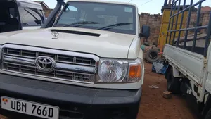 Toyota Land Cruiser 2015 White