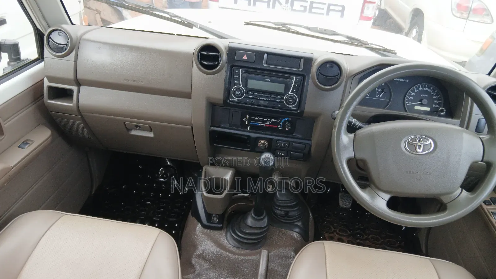 Toyota Land Cruiser 2015 White