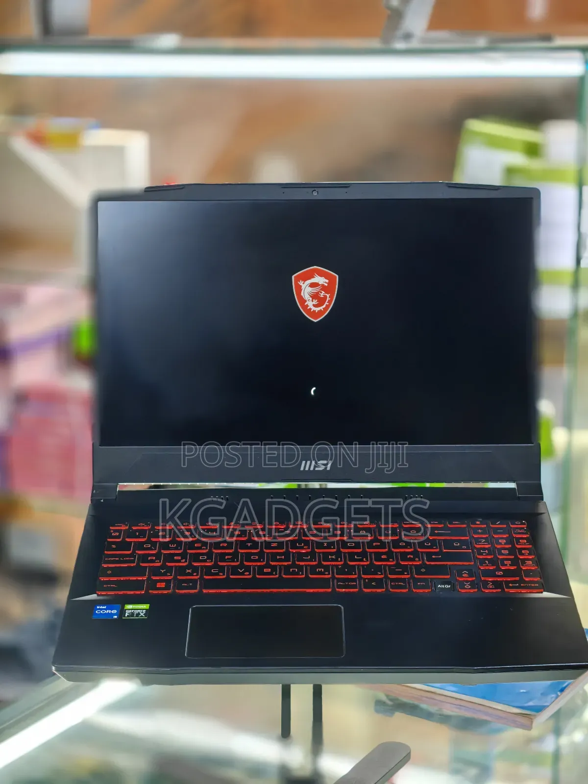 Laptop MSI Katana GF76 16GB AMD Ryzen 5 SSHD (Hybrid) 512GB