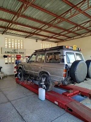 Toyota Land Cruiser 80 Wagon 1990 Gray