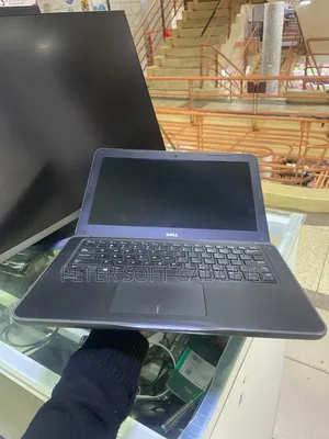 Laptop Dell Latitude 13 3380 4GB Intel Core i3 HDD 500GB