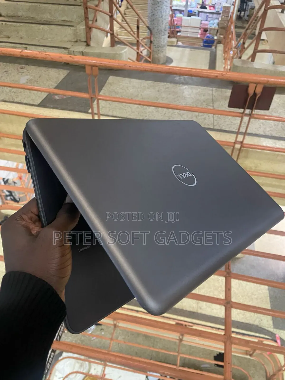 Laptop Dell Latitude 13 3380 4GB Intel Core i3 HDD 500GB