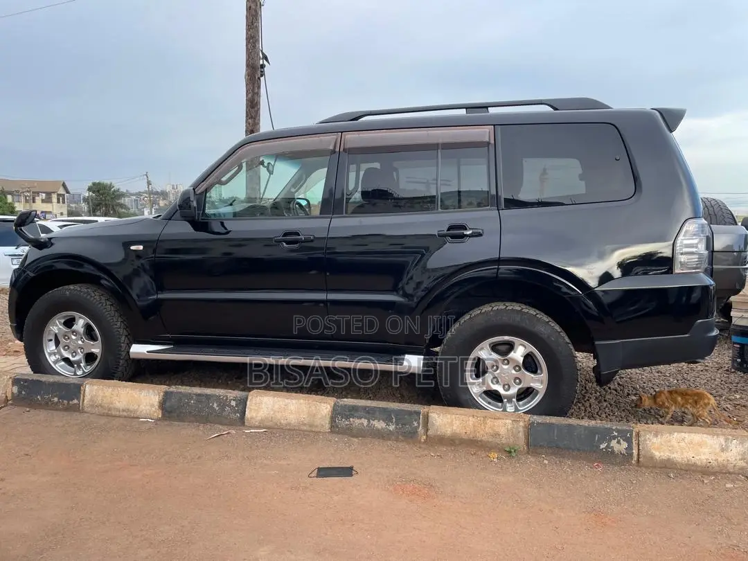 Mitsubishi Pajero 2008 Black