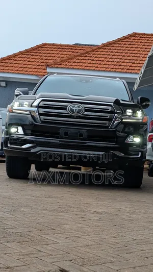 Toyota Land Cruiser 4.6 V8 ZX 2016 Black