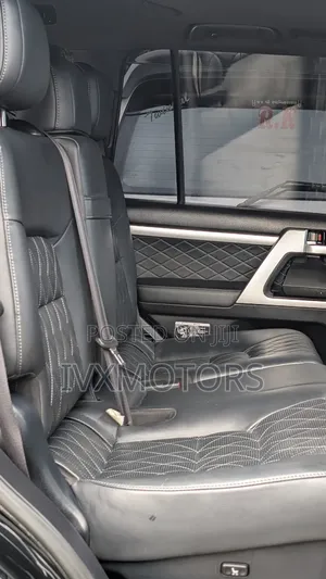 Toyota Land Cruiser 4.6 V8 ZX 2016 Black