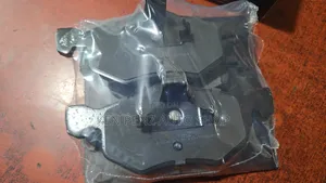Mazda Tribute and Ford Tribute Ceramic Brake Pads of High Performance