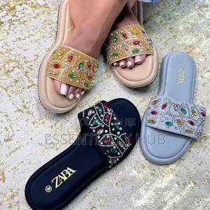 Women’S Fluffy Sandals