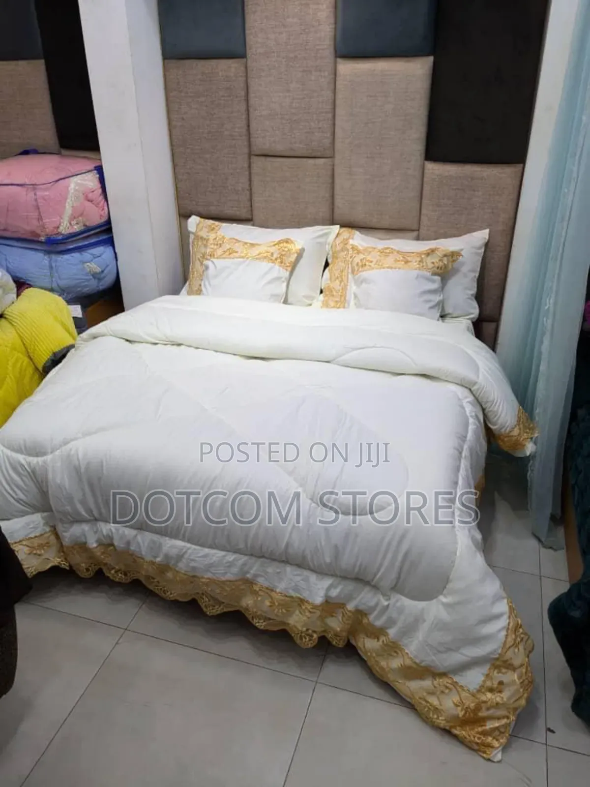6pc Quilt Duvet Laced Set