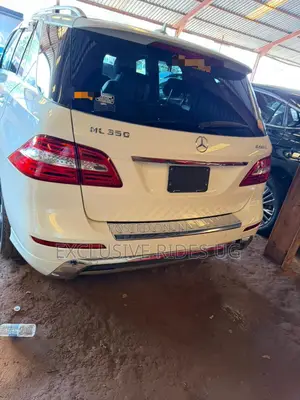 Mercedes-Benz M Class ML350 4dr SUV (3.5L 6cyl 7A) 2014 White