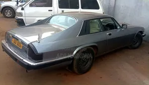 Jaguar XJ 1996 Gray