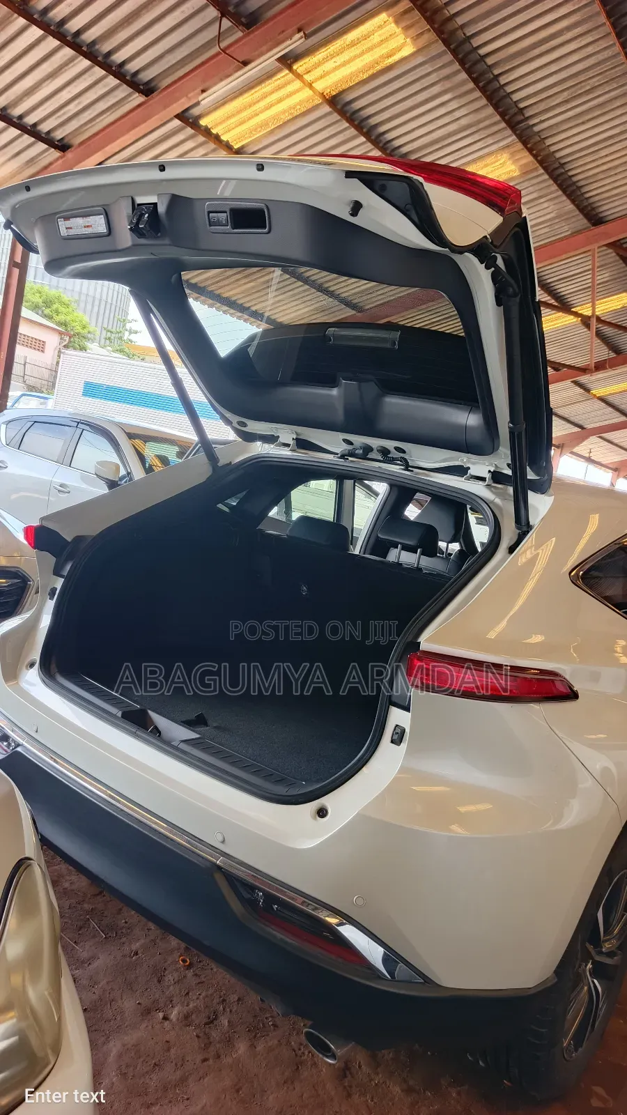 Toyota Harrier 2.0 4WD 2021 White