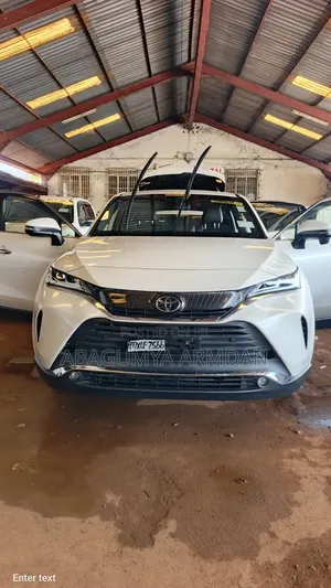 Toyota Harrier 2.0 4WD 2021 White