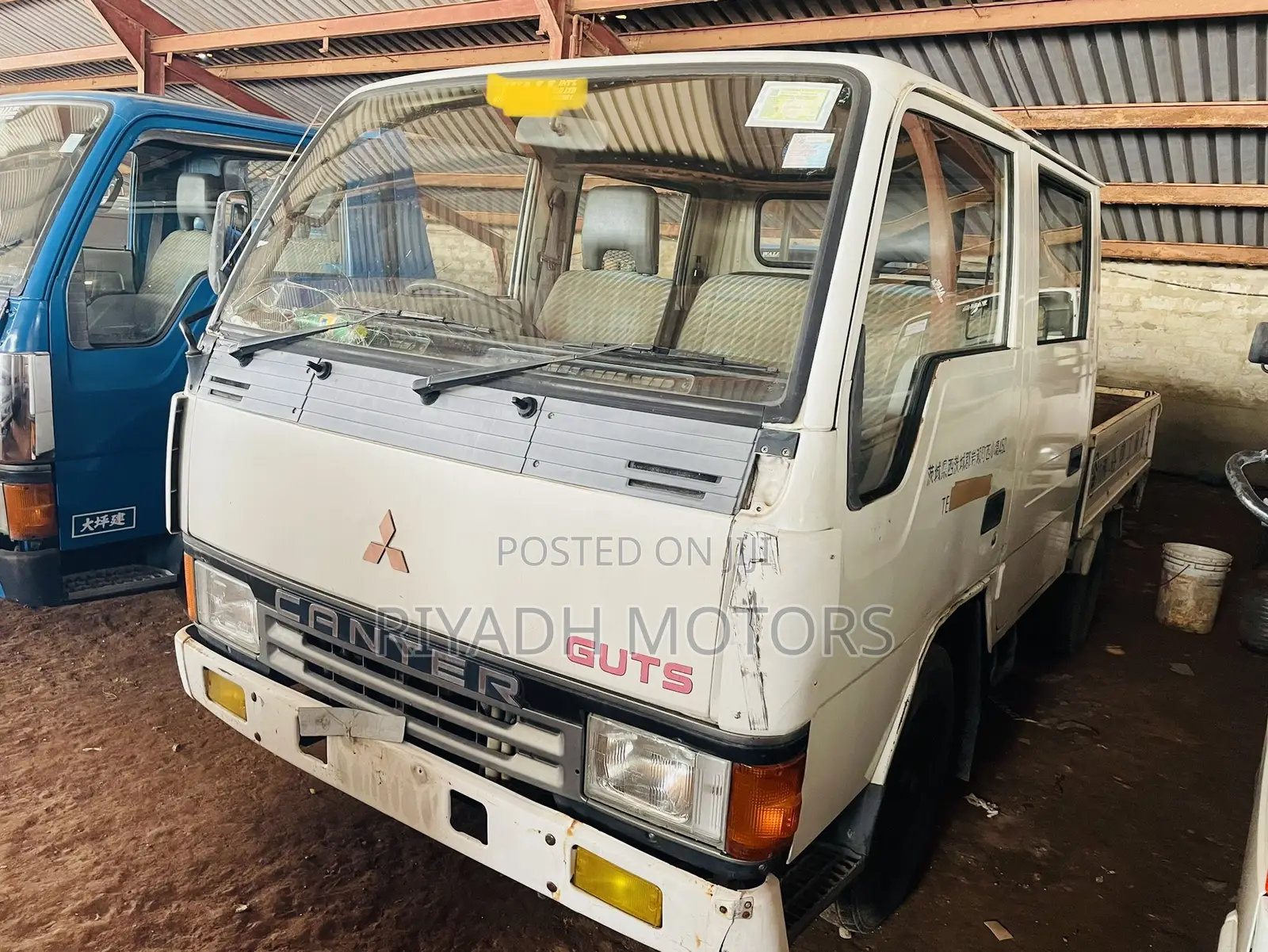 Canter Double Cabin Short