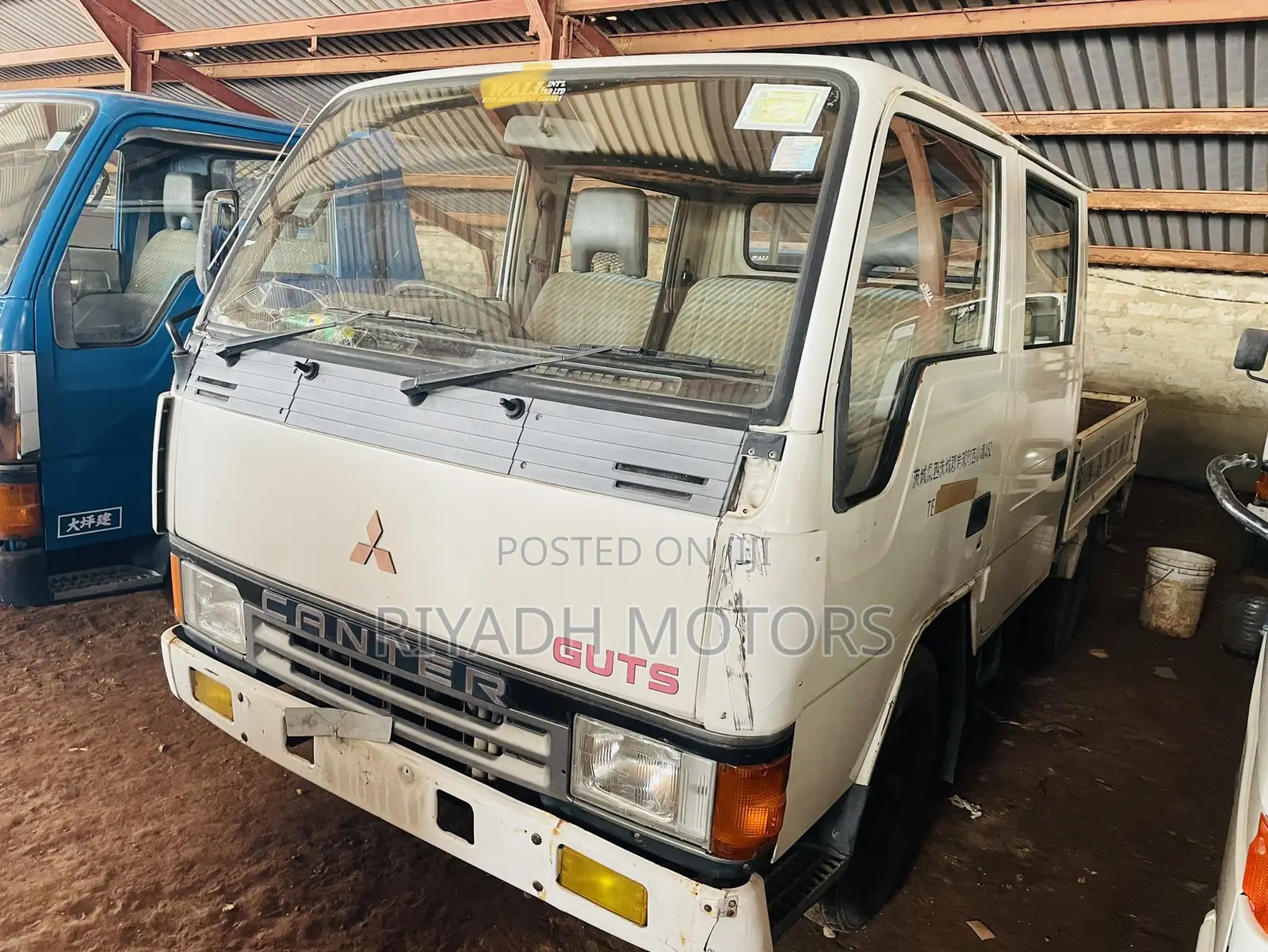 Canter Double Cabin Short