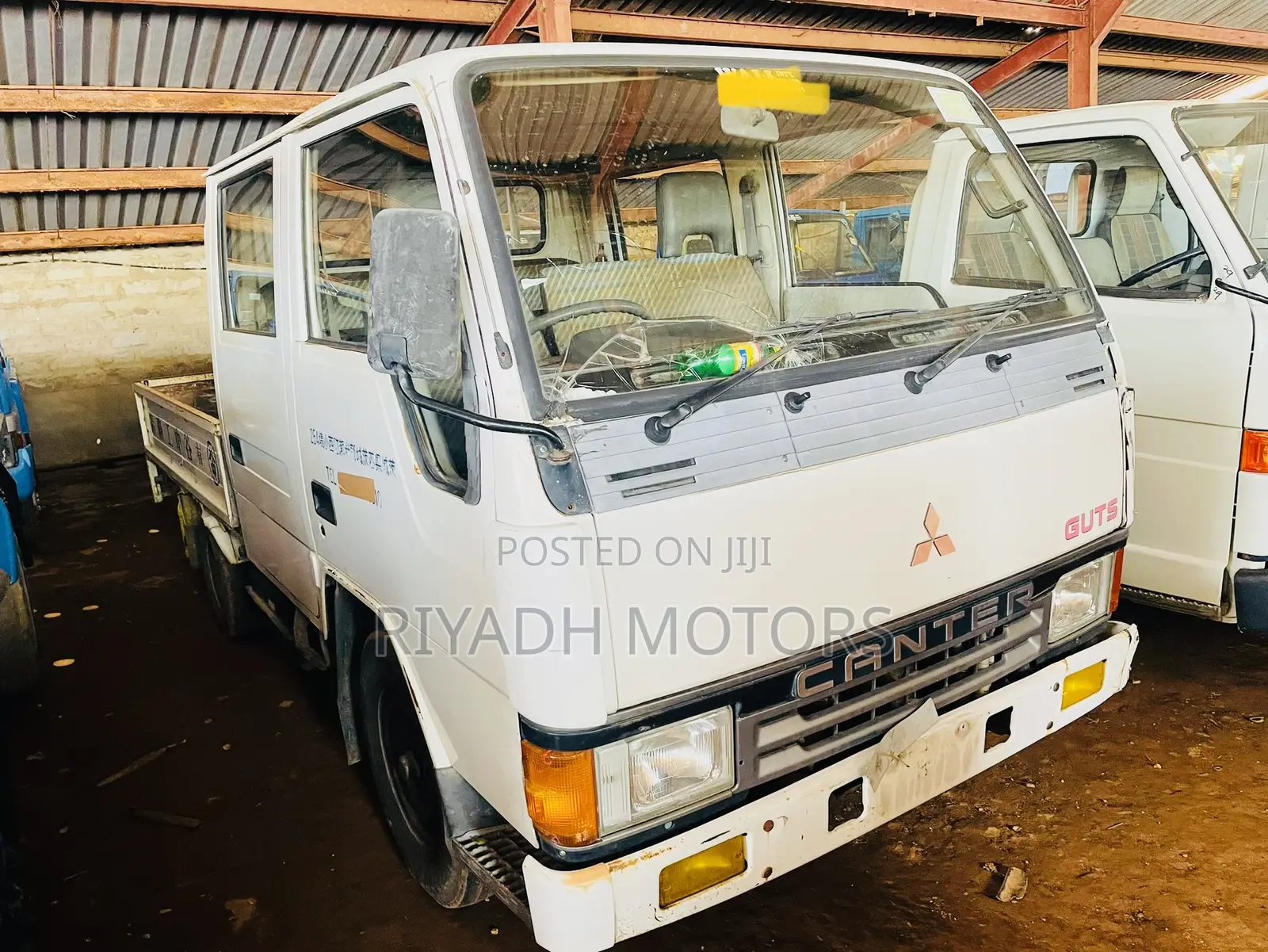 Canter Double Cabin Short
