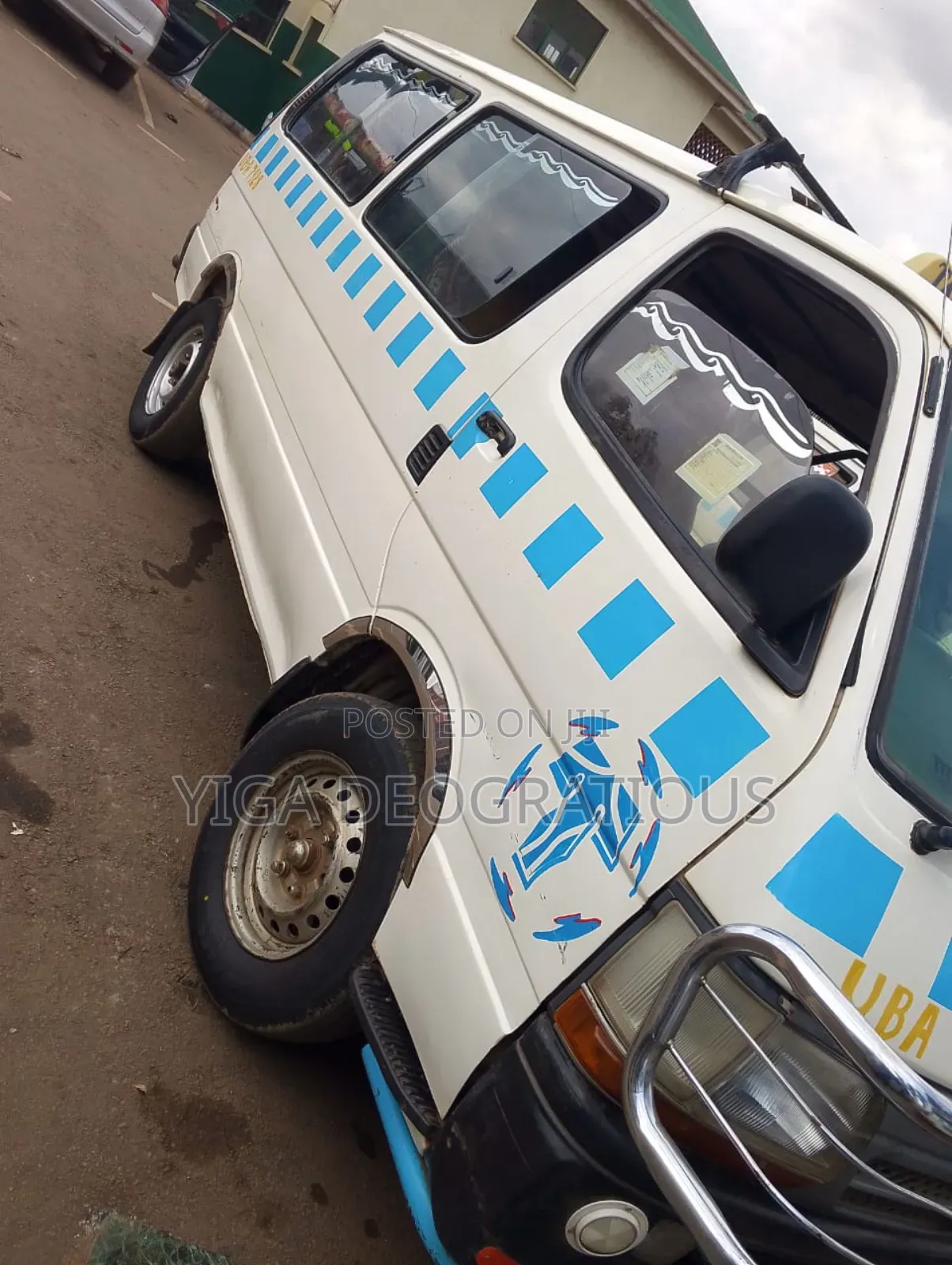 Toyota Grand HiAce 2007 White