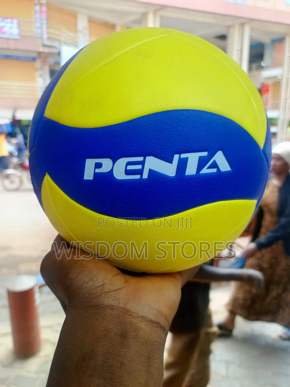 Penta Tubeless Original Volleyball.