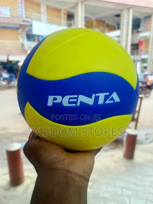 Penta Tubeless Original Volleyball.