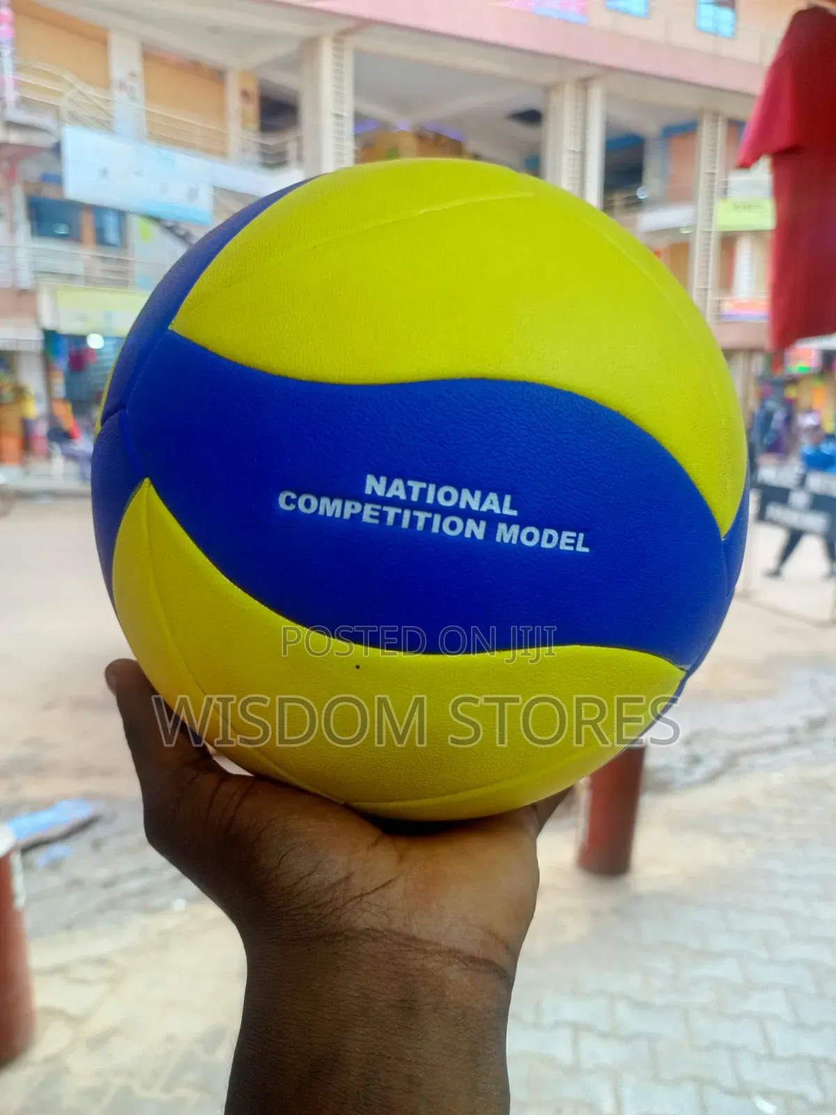 Penta Tubeless Original Volleyball.