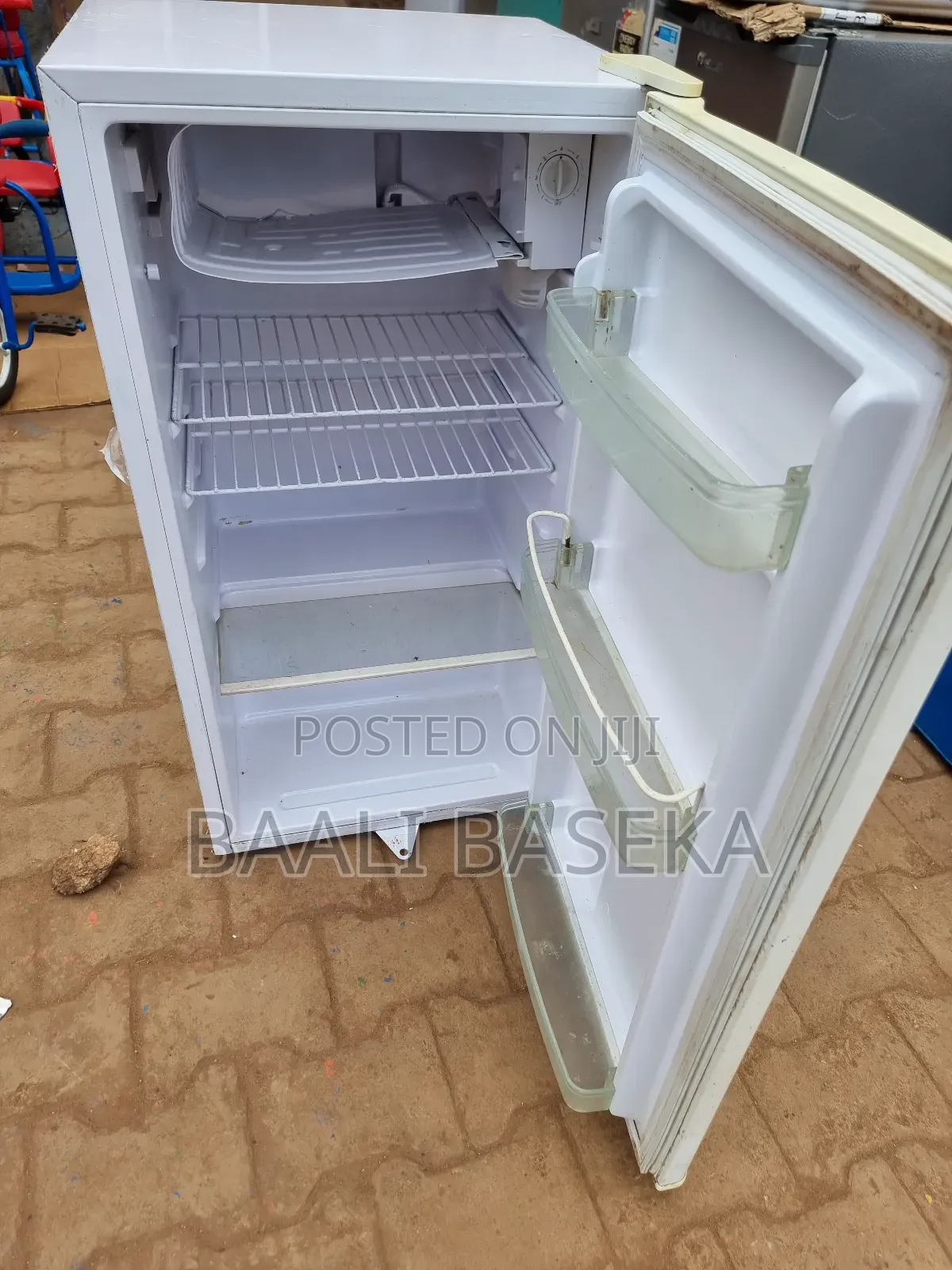 Fridge/Galloon/Simple Consumption