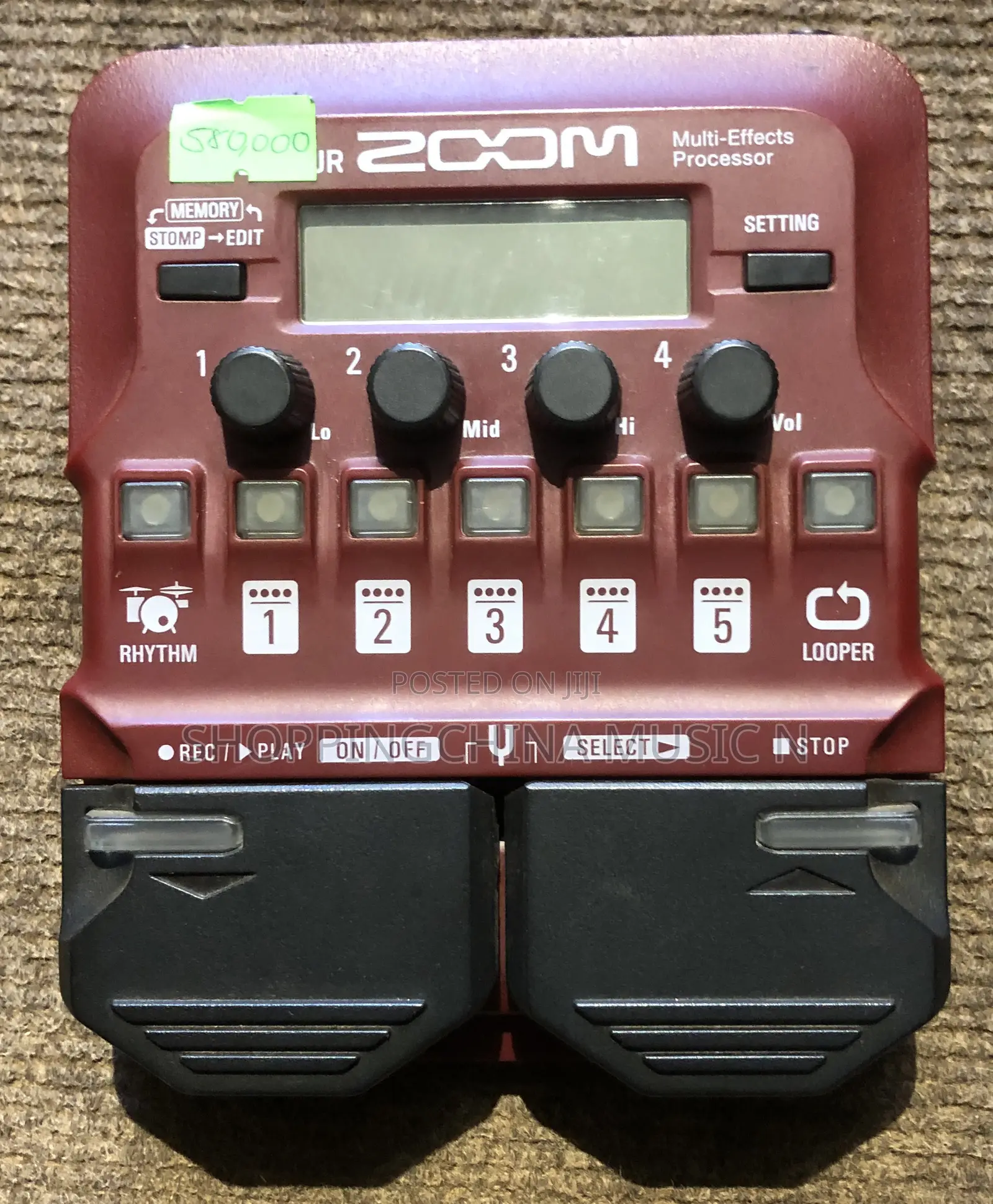 Zoom Bass Guitar Pedal