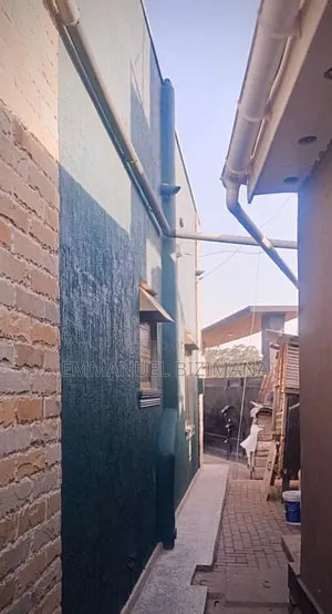 3bdrm Bungalow in Bakwero, Central Division for sale