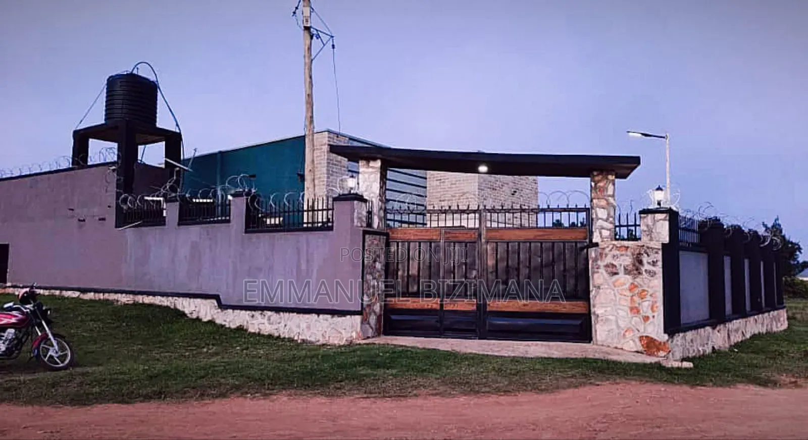 3bdrm Bungalow in Bakwero, Central Division for sale