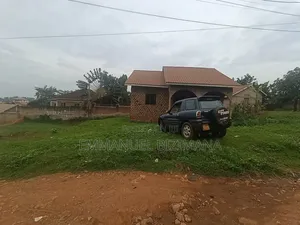 3bdrm House in Najjera, Central Division for sale