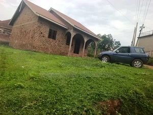 3bdrm House in Najjera, Central Division for sale