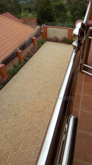 3bdrm Apartment in Seguku, Wakiso / Wakiso for rent