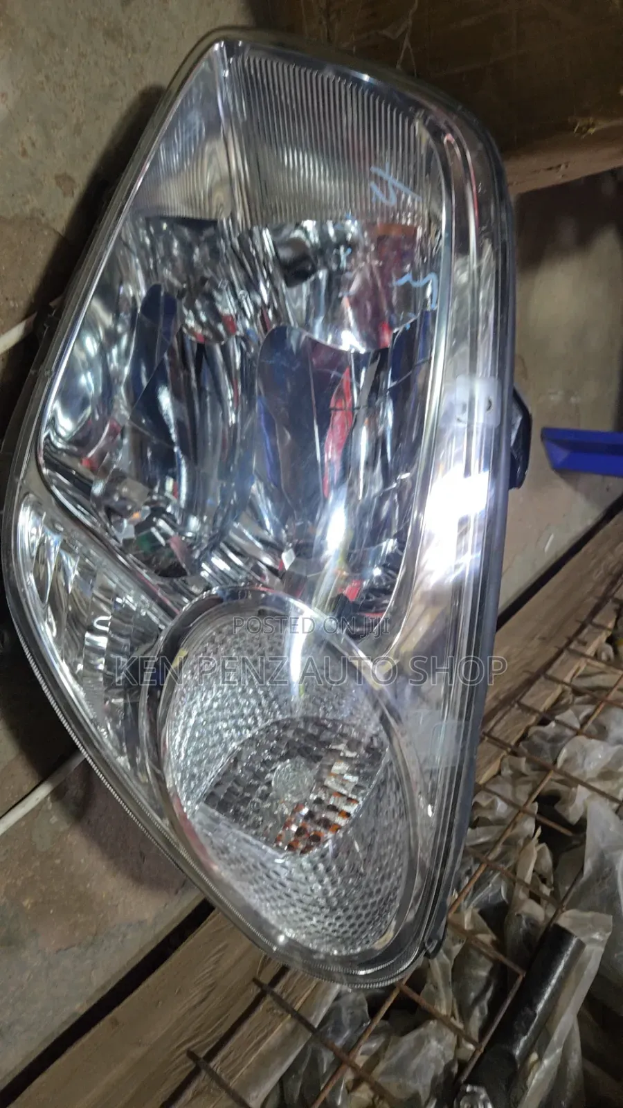 Toyota Rav4 2001 Headlamp Non Motor ( Used Japan)