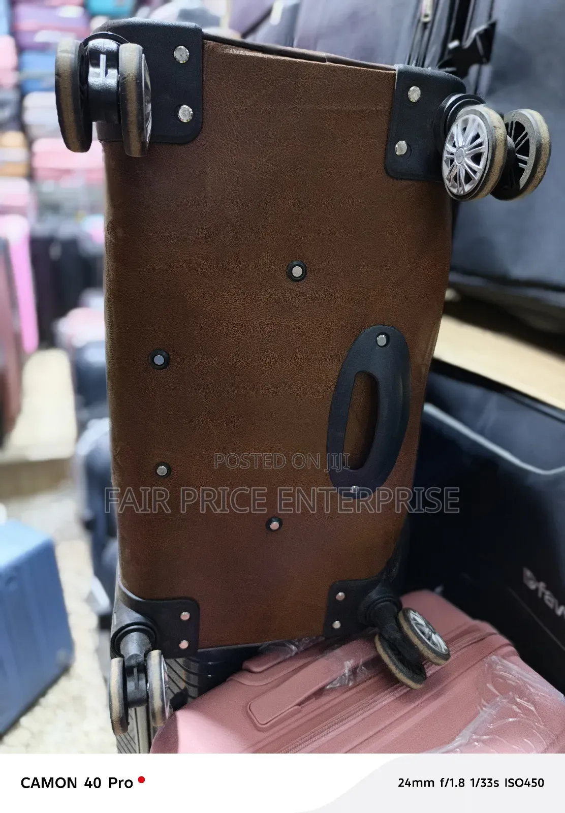 Executive Leather Suitcase. Extra Large Size