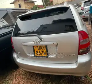 Toyota Corolla Fielder 2005 Silver