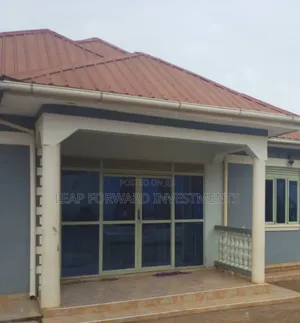 3bdrm Bungalow in Mbalwa, Central Division for sale