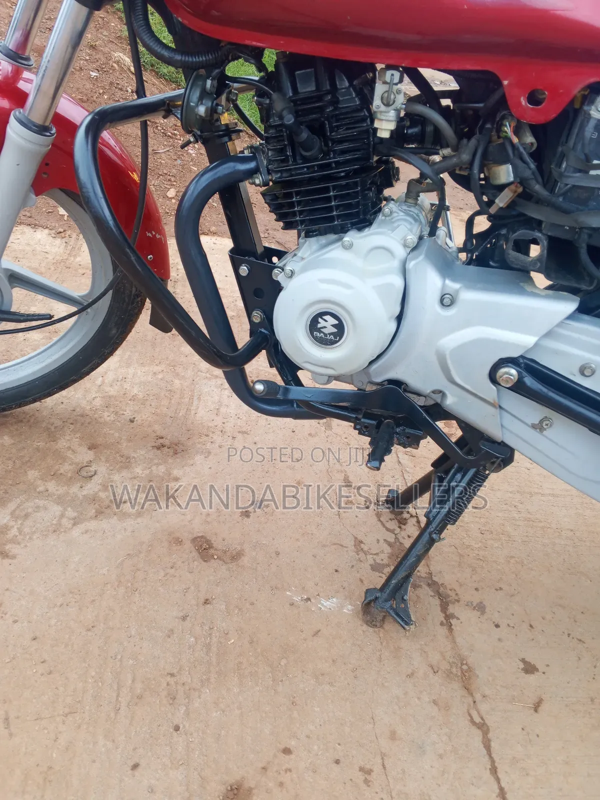 Bajaj Boxer 125 2025 Red