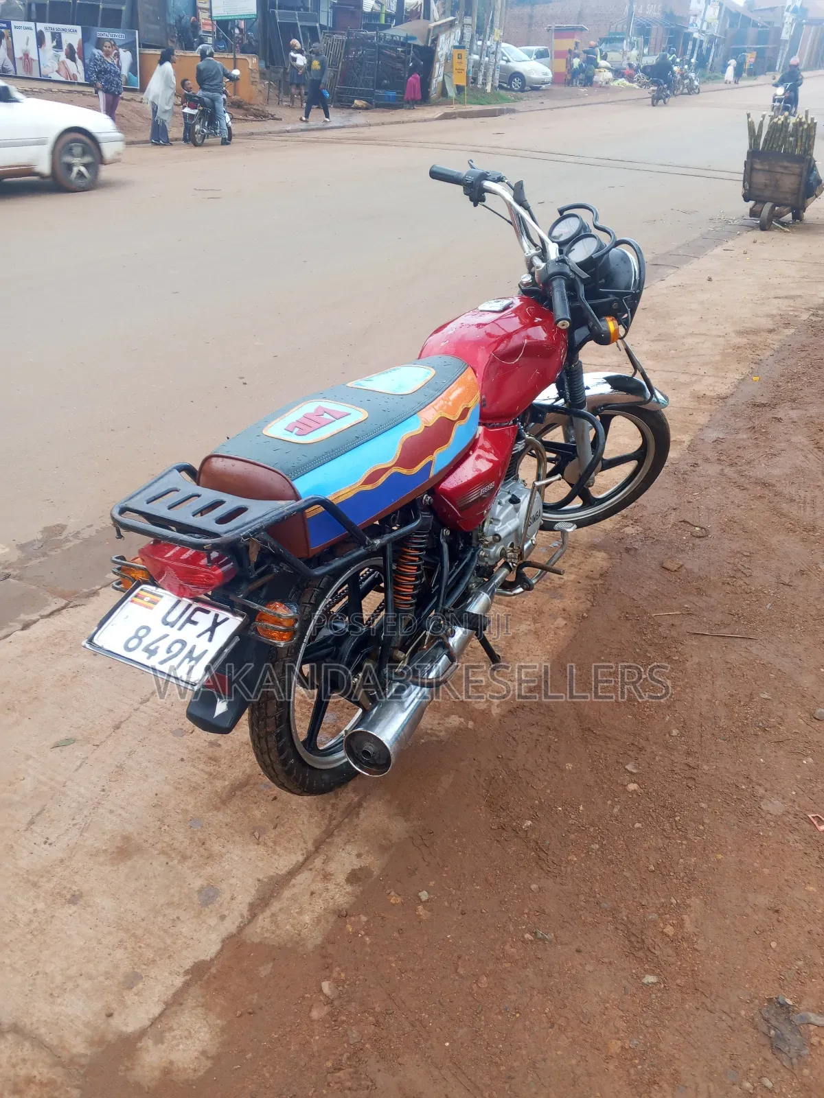 Bajaj Boxer 125 2025 Red