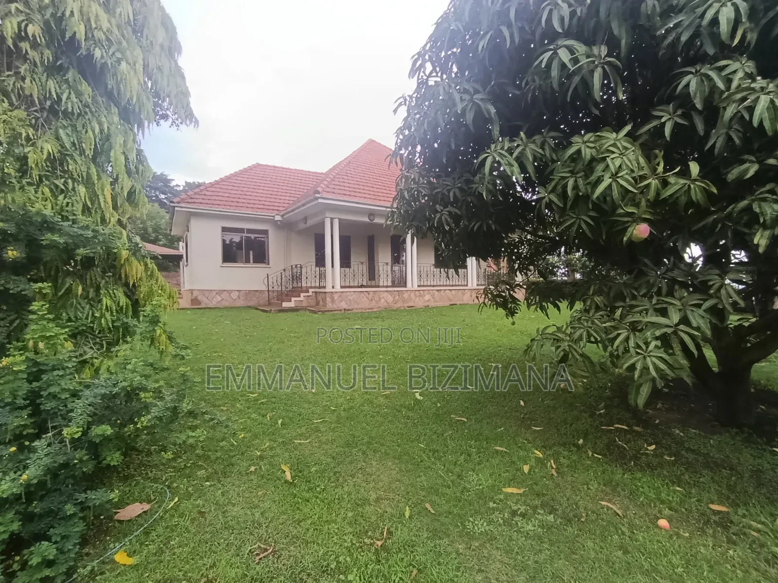 4bdrm House in Kulambiro, Central Division for sale