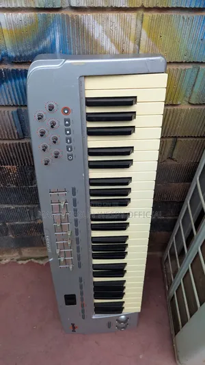 M Audio Oxygen 49keys Studio Mid Controller