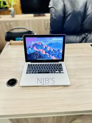 Laptop Apple MacBook Pro 2011 8GB Intel Core i7 SSD 256GB