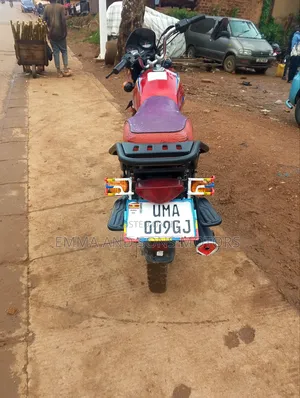 Bajaj Boxer 125 2025 Red