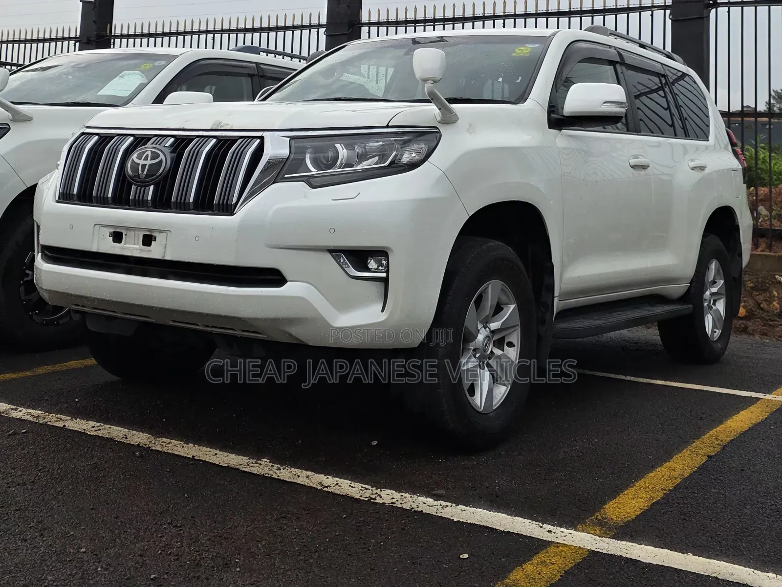 Toyota Land Cruiser Prado 2.7 2018 White