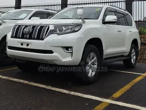 Toyota Land Cruiser Prado 2.7 2018 White