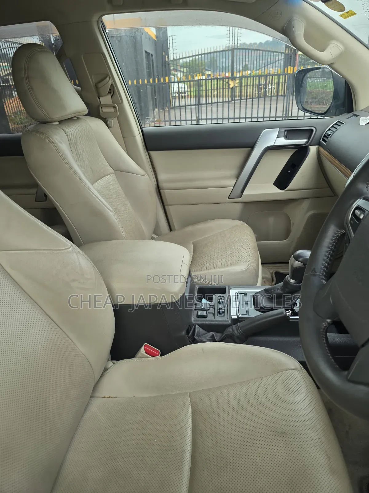 Toyota Land Cruiser Prado 2.7 2018 White
