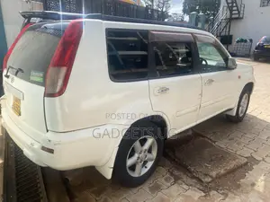 Nissan X-Trail 2002 White